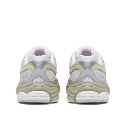 Saucony ProGrid Omni 9 Fabricated Future|Donna Lifestyle|Retro Tech